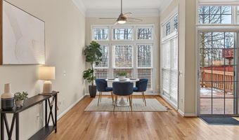 5432 SUMMER LEAF Ln, Alexandria, VA 22312