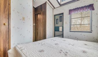 253 Thomas Rd, Blakeslee, PA 18610