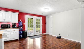 757 N Hanover St, Auburn, KS 66402