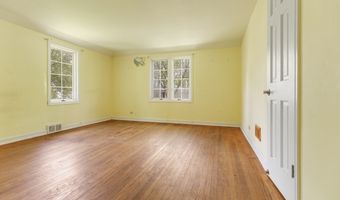 640 S Beverly Ln, Arlington Heights, IL 60005