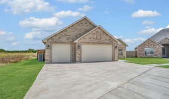 2132 Longhorn Trl, Altus, OK 73521