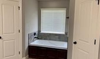 902 SW Cabriolet St, Bentonville, AR 72712