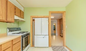83 Rohr St, Arnolds Park, IA 51331