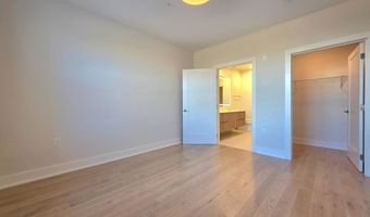 737 SWANN Ave 308, Alexandria, VA 22301