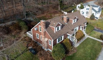 10 Upper Woodland Ter, Columbia, CT 06237