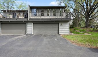 1472 Arden View Dr, Arden Hills, MN 55112