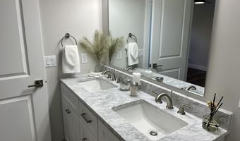 2775 Gady Pines Dr, Adrian, MI 49221