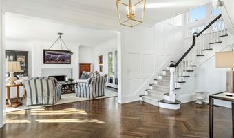 150 Boston Neck Rd, Narragansett, RI 02882