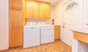 1877 Arlington Blvd, Ann Arbor, MI 48104