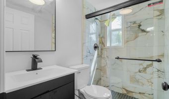 1614 Q St SE, Washington, DC 20020