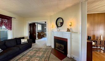 104 7th St, Bangor, ME 04401