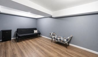 1 Prairie Ln, Bayville, NJ 08721