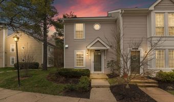 2403 S WALTER REED Dr S, Arlington, VA 22206