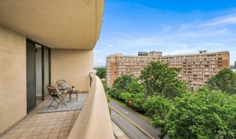 1101 S ARLINGTON RIDGE Rd 212, Arlington, VA 22202