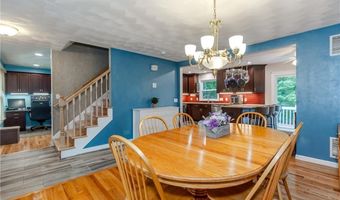 20 Birch View Ct, Cranston, RI 02921