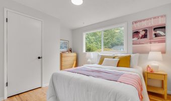 6885 SW PRINCESS Ave, Beaverton, OR 97008