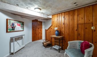 581 Palisades Dr, Akron, OH 44303