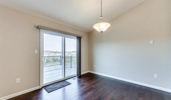 925 Meramec Grove Dr, Ballwin, MO 63021