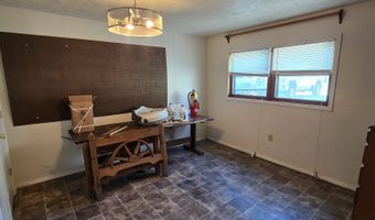 340 E Spring St, Bloomfield, IN 47424