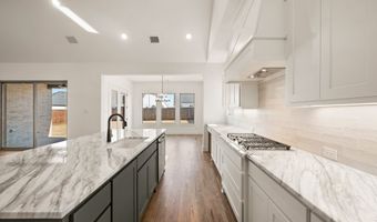 914 Highlands Ave, Aledo, TX 76008
