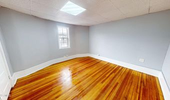 2216 4th St, Altoona, PA 16601
