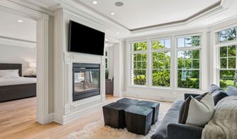 1 Willowbrook Ct, Bedford, NH 03110