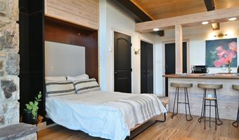 1814 FAIRWAY Dr 338, Basye, VA 22810