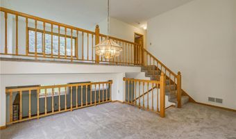 12818 Eastview Curv, Apple Valley, MN 55124
