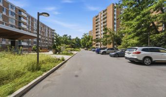 2939 VAN NESS St NW 938, Washington, DC 20008