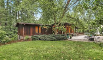 6921 AYR Ln, Bethesda, MD 20817