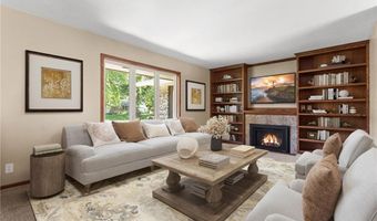 7060 145th St W, Apple Valley, MN 55124