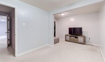 43865 LAUREL RIDGE Dr, Ashburn, VA 20147