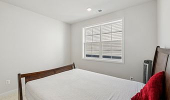 42051 NIGHT NURSE Cir, Ashburn, VA 20148