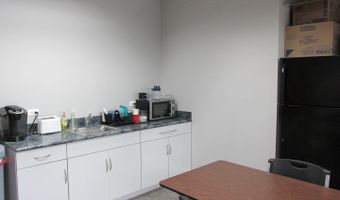 275 Stonegate Rd, Algonquin, IL 60102