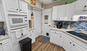 395 LAKESIDE Dr, Lewes, DE 19958