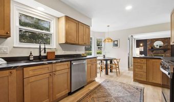 1701 Moreland Dr, Columbus, OH 43220