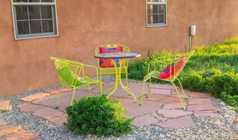 71 Calle Martinez, Arroyo Seco, NM 87514