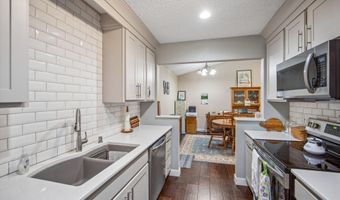 911 Mesa Verde Pl, Ames, IA 50014