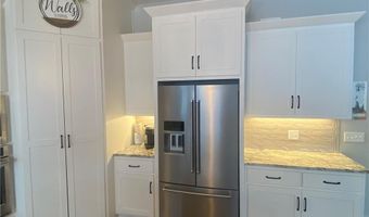 17895 168th St, Basehor, KS 66007
