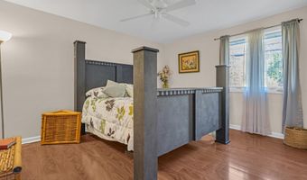 64 Harbor Inn Rd, Bayville, NJ 08721