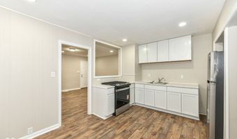 912 Crescent Dr, Anderson, IN 46013