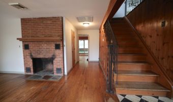 994 Limecrest Rd, Andover, NJ 07848