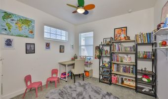 6215 VOYAGERS Pl, Apollo Beach, FL 33572