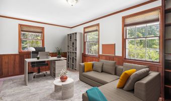 7001 LONGWOOD Dr, Bethesda, MD 20817