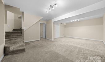 5 Parker Rd, Asheville, NC 28803