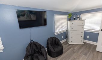 55 Swan Ave, Old Lyme, CT 06371
