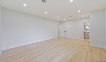 21 E Central Ave, Bergenfield, NJ 07621