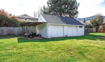 128 S Mountain Ave, Ashland, OR 97520