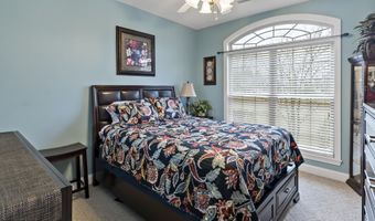 1720 Hollister Dr, Alcoa, TN 37701