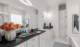 516 Linden Cir, Benton, LA 71006